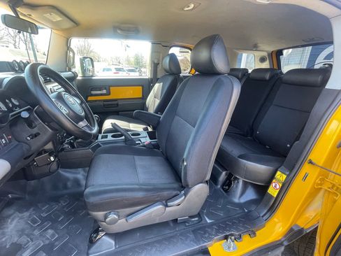 Used 2007 Toyota FJ Cruiser 4WD image 14