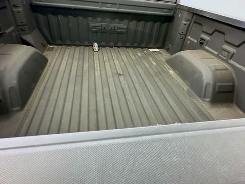 Used 2024 GMC Sierra 1500 Elevation image 30