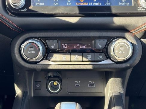 New 2025 Nissan Versa SR w/ Trunk Package image 9