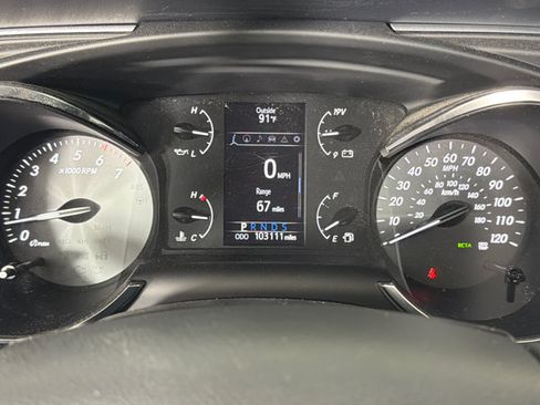 Used 2019 Toyota Sequoia SR5 w/ Premium Package RWD image 28