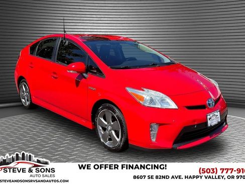 Used 2015 Toyota Prius Persona Series FWD image 1