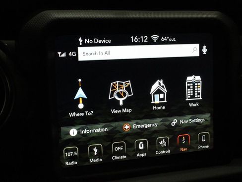 Used 2019 Jeep Wrangler Unlimited Sahara image 28