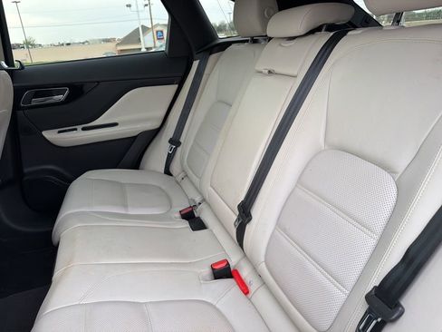 Used 2020 Jaguar F-PACE Prestige image 10
