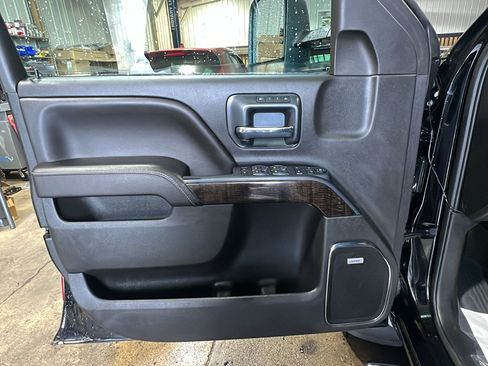 Used 2015 GMC Sierra 2500 Denali w/ Driver Alert Package AWD/4WD image 10