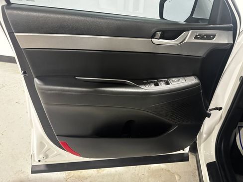 Used 2022 Hyundai Palisade SEL w/ Premium Package image 17