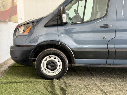 Used 2019 Ford Transit 250 148 High Roof Extended image 14