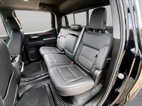 Used 2025 GMC Sierra 1500 Denali w/ Denali Reserve Package AWD/4WD image 21