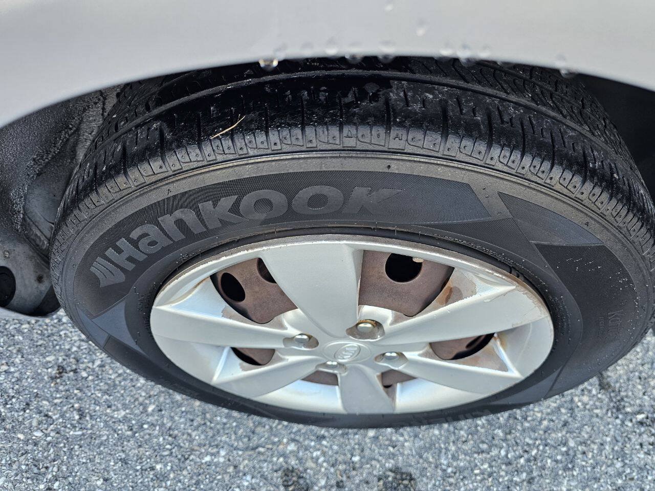 Used 2010 Kia Rio LX FWD image 13