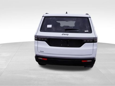 New 2026 Jeep Grand Wagoneer Limited w/ Convenience Group I AWD/4WD image 4