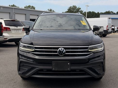Used 2022 Volkswagen Tiguan SE FWD image 6