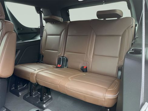 Used 2022 Chevrolet Tahoe High Country image 30