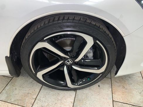 Used 2022 Honda Accord Sport image 10