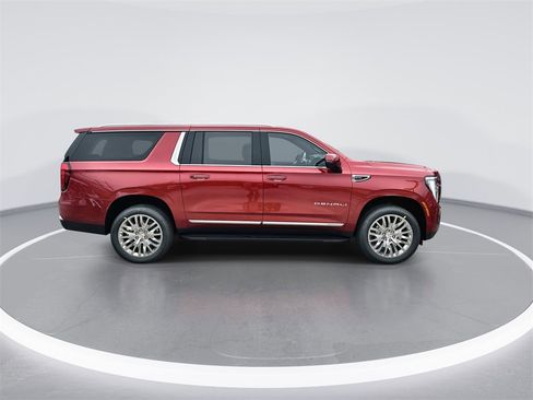 New 2026 GMC Yukon XL Denali w/ Advanced Technology Package image 9
