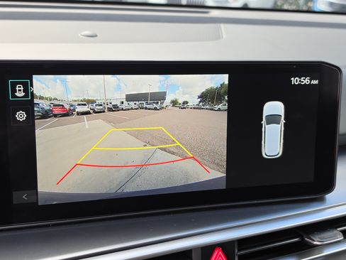 Certified 2025 Kia Sorento S FWD image 23
