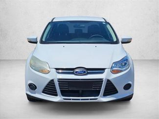 Used 2013 Ford Focus SE w/ SE Winter Pkg FWD video 2