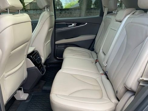 Certified 2022 Lincoln Nautilus Reserve AWD/4WD image 19