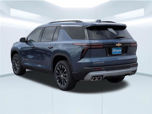 New 2026 Chevrolet Traverse LT w/ Sun and Wheel Package FWD image 4
