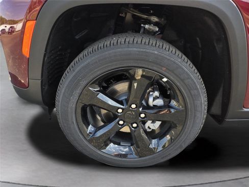 New 2025 Jeep Grand Cherokee Altitude RWD image 35