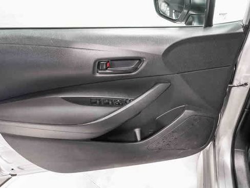 Certified 2022 Toyota Corolla LE image 22