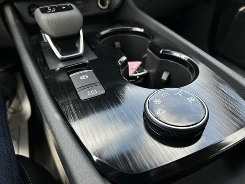 New 2026 Nissan Rogue SV AWD/4WD image 38
