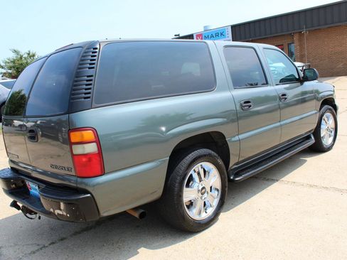 Used 2002 Chevrolet Suburban LS RWD image 6