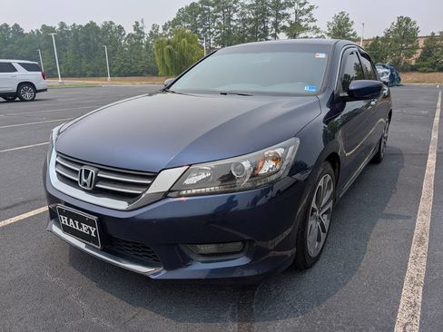 Used 2015 Honda Accord Sport image 25