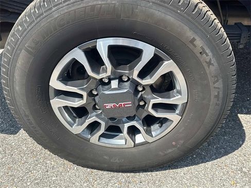 Used 2021 GMC Sierra 2500 Denali w/ Denali Ultimate Package image 5