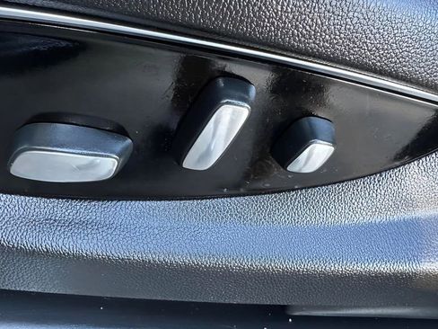 Used 2020 Cadillac Escalade Luxury image 59