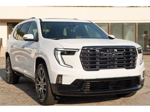 New 2026 GMC Acadia Denali Ultimate w/ LPO, Floor Liner Package AWD/4WD image 33