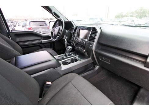 Used 2018 Ford F150 XLT w/ Equipment Group 302A Luxury AWD/4WD image 29