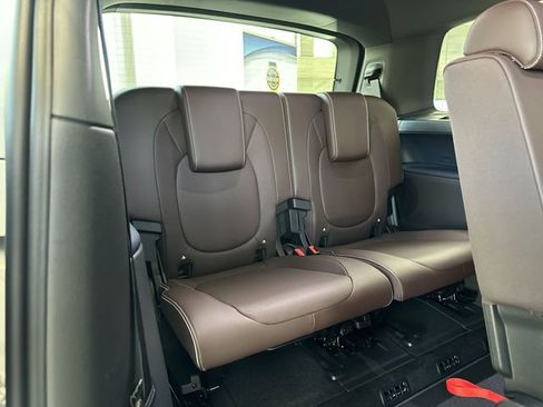 New 2025 Volkswagen ID. Buzz Pro S image 19