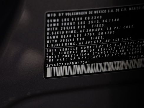 Certified 2023 Volkswagen Tiguan SE R-Line FWD image 23