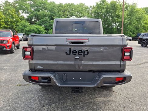 Used 2021 Jeep Gladiator Overland AWD/4WD image 10