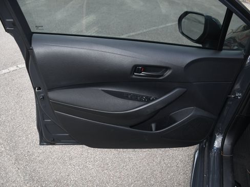 Certified 2025 Toyota Corolla LE w/ Convenience Package FWD image 9