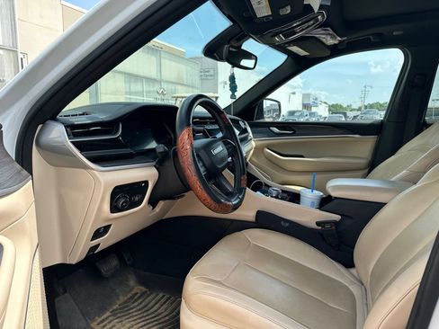 Used 2022 Jeep Grand Cherokee Limited 4xe AWD/4WD image 10