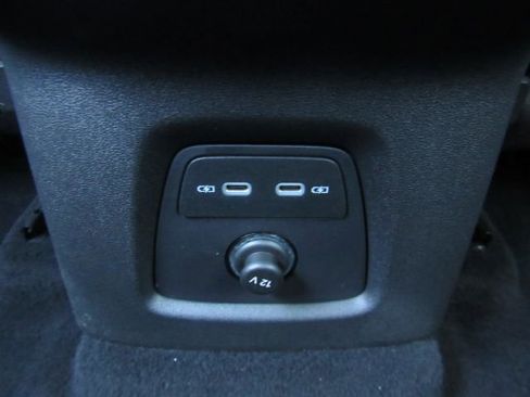 Used 2022 Audi Q4 e-tron Premium Plus image 32