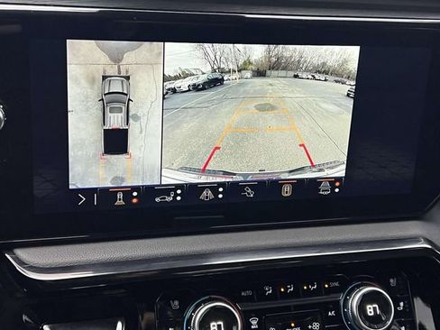 Used 2024 GMC Sierra 1500 AT4 image 25