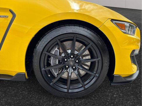 Used 2017 Ford Mustang Shelby GT350 w/ Electronics Package RWD image 12