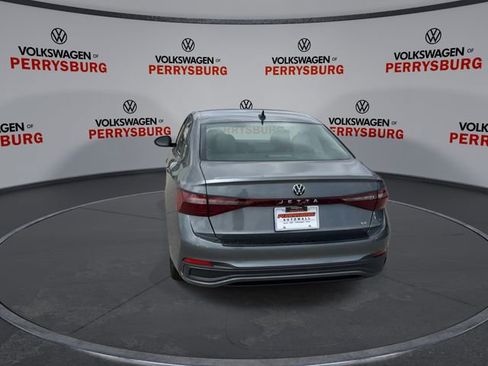 New 2026 Volkswagen Jetta SE FWD image 7
