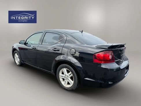 Used 2012 Dodge Avenger SE FWD image 3