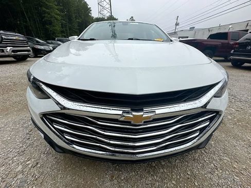 Used 2020 Chevrolet Malibu LT FWD image 32