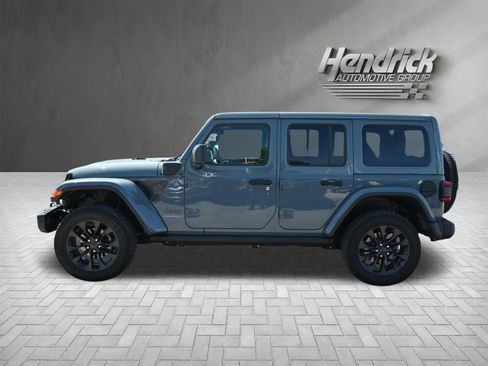 Used 2025 Jeep Wrangler Backcountry image 9