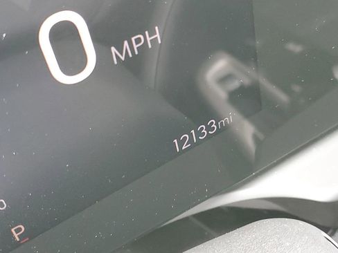 Certified 2025 Buick Envista Avenir image 12