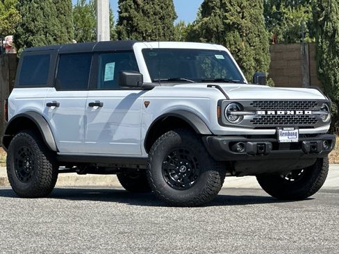 New 2026 Ford Bronco Badlands AWD/4WD image 2