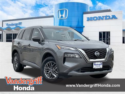 Used 2023 Nissan Rogue S image 1