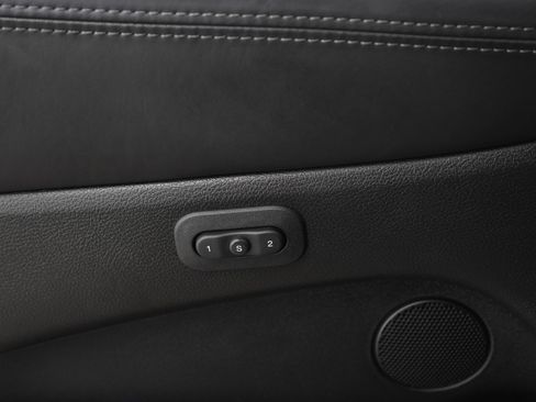 Used 2020 Jeep Grand Cherokee Overland image 22