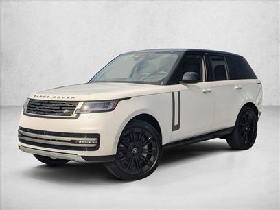 New 2025 Land Rover Range Rover SE