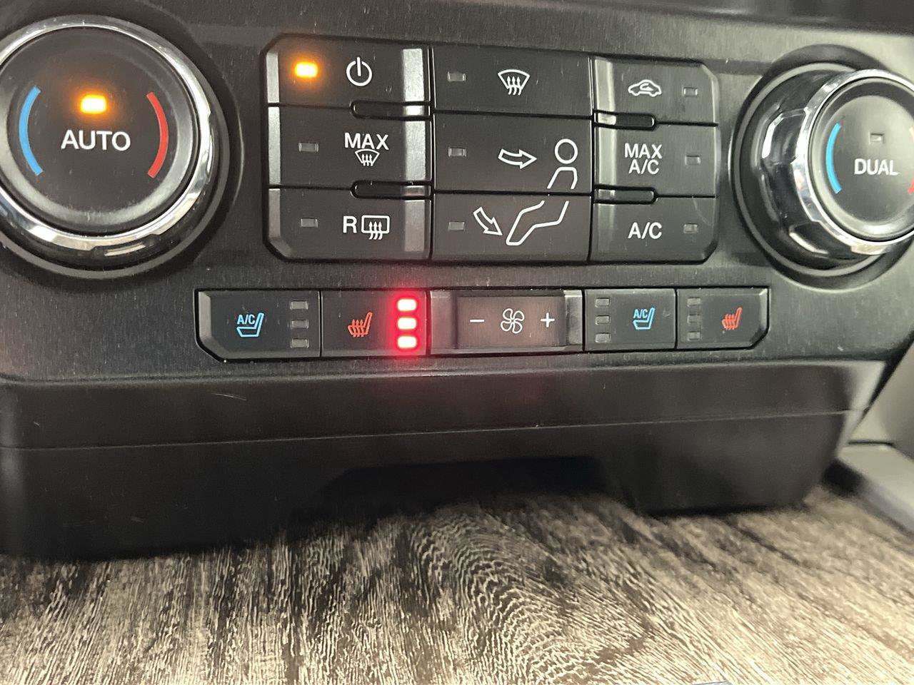 Used 2019 Ford F250 Lariat AWD/4WD image 24