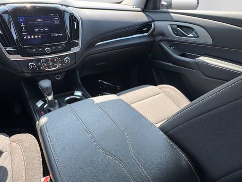 Used 2021 Chevrolet Traverse LT AWD/4WD image 23