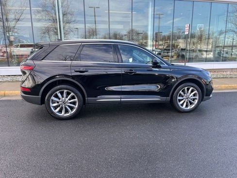 Used 2022 Lincoln Corsair Standard w/ Premium Package image 9